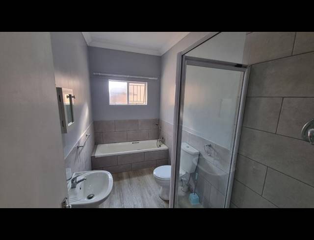 2 BEDROOM APARTMENT FOR SALE IN SELECTION PARK